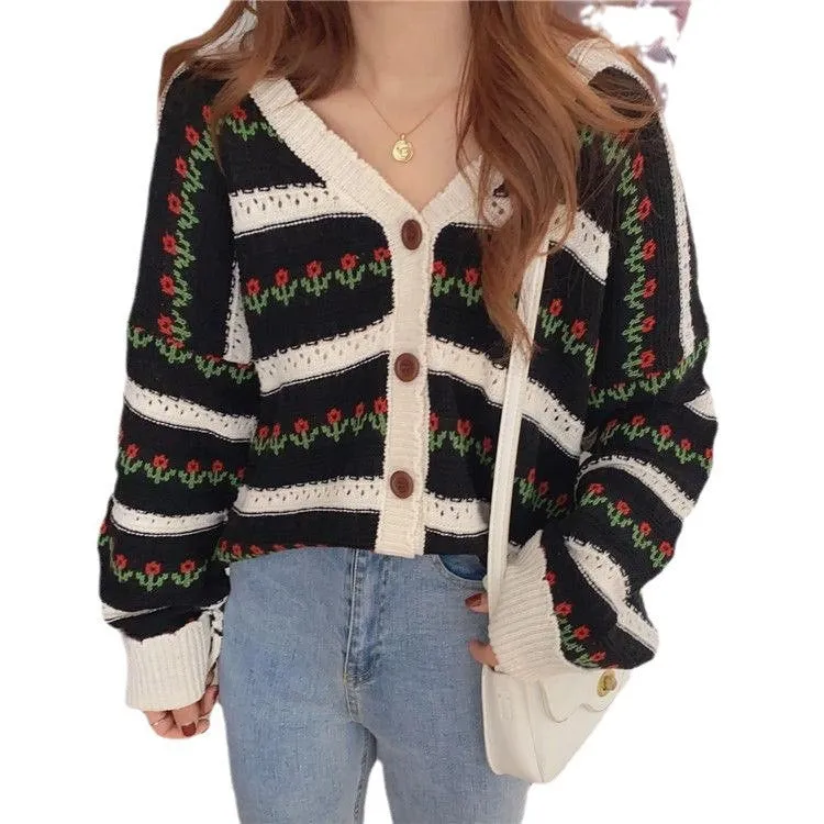 Aiertu teacher outfits Korean Style Retro Hollow Flower Jacquard Sweater Women's Knitted Cardigan New Autumn Knitted Long Sleeve Cardigan Coat Fashion