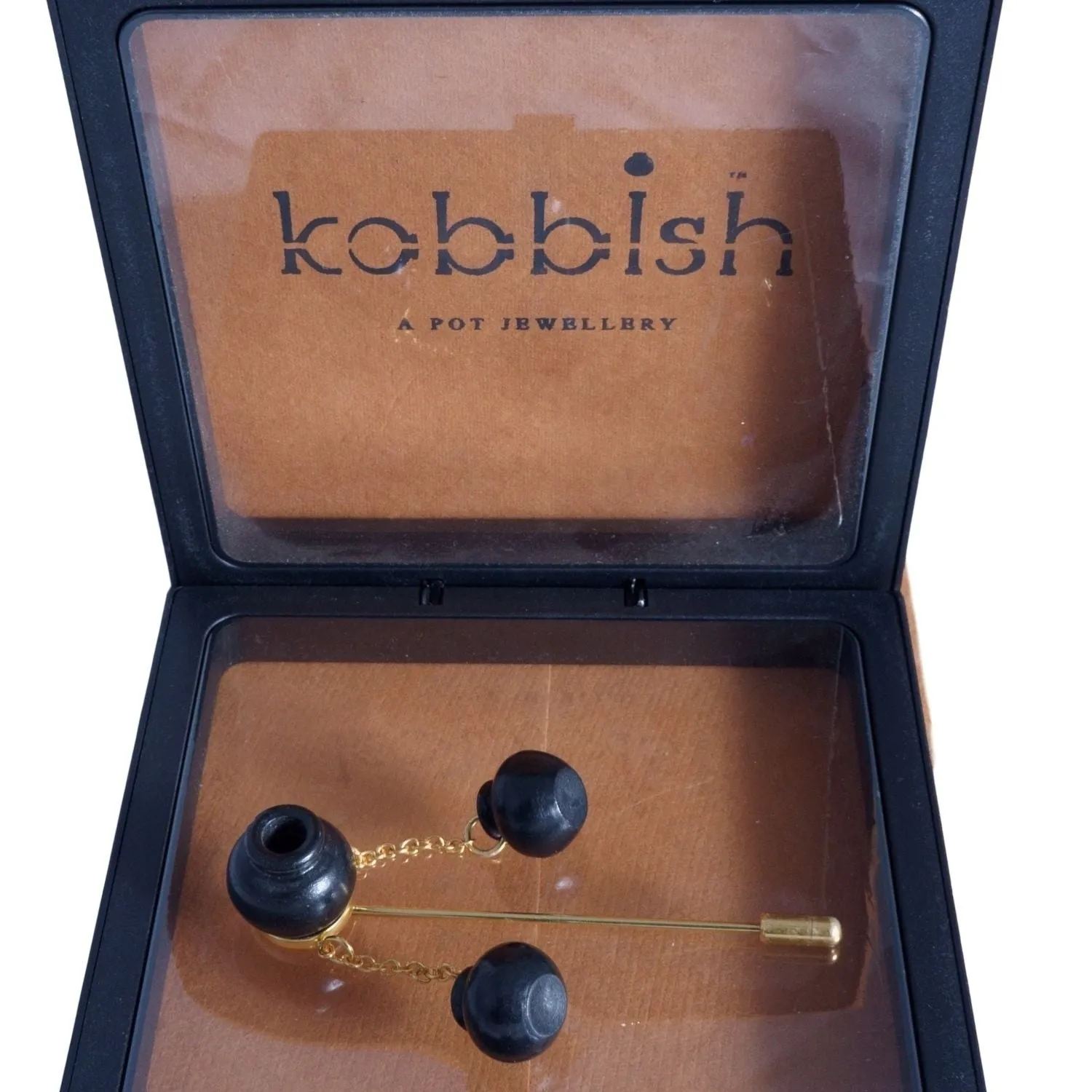 Artistic Lapelpin | Conceptual Jewellery | Hand-crafted | 22kt Gold Plated