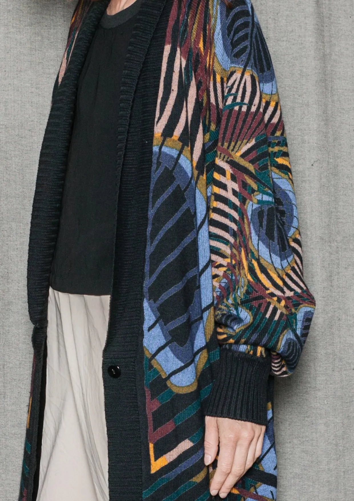 CARDIGAN - KNIT PEACOCK color