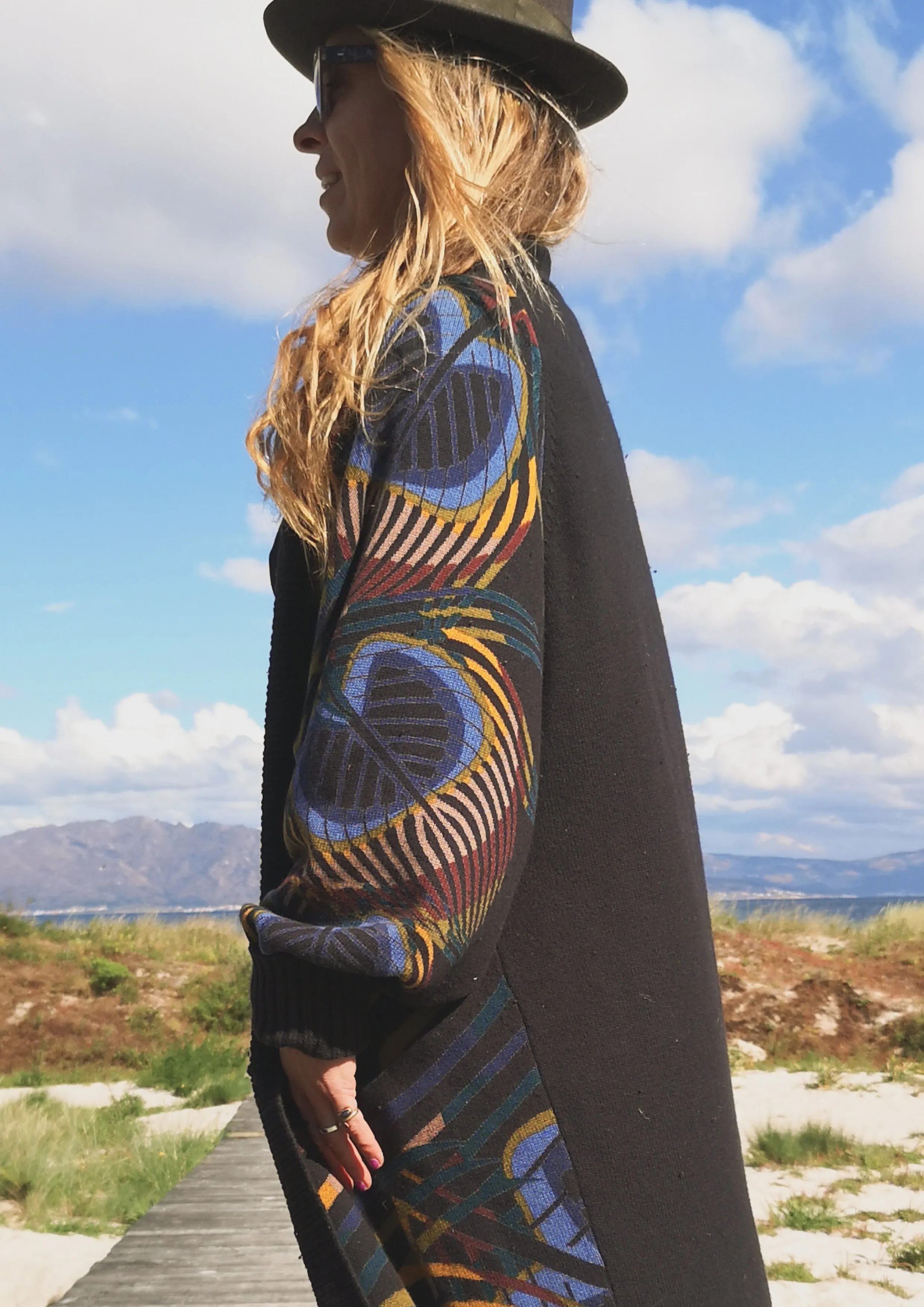 CARDIGAN - KNIT PEACOCK color