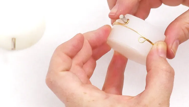 How to Use the Artistic Wire 3D Bracelet Jig Sizing Drums