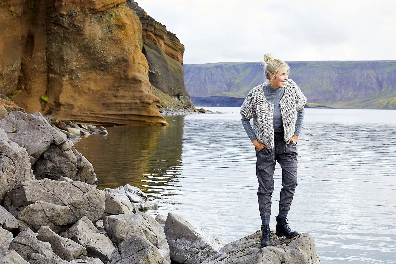 Jutka Cardigan (Knit)