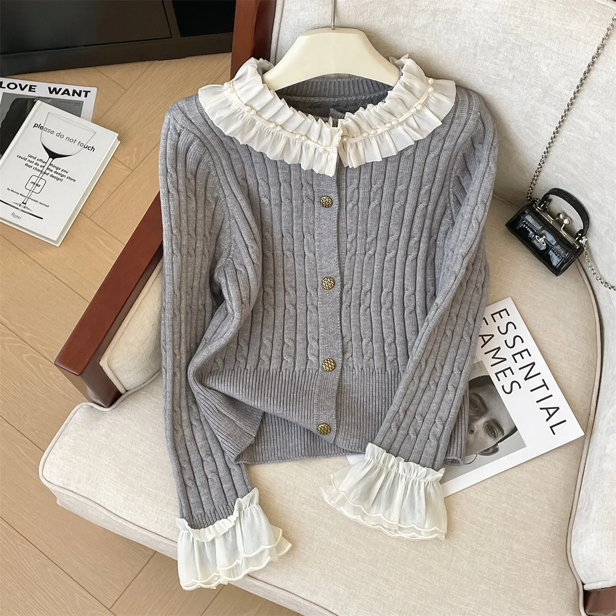 Lace Collar Beaded Pleated Cardigan